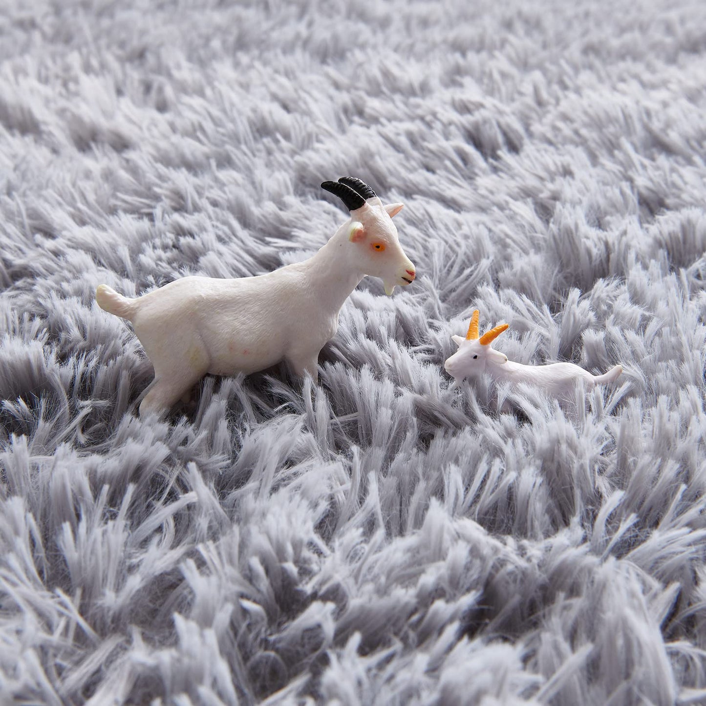 FJZFING 4x4 Light Grey Round Shag Rug