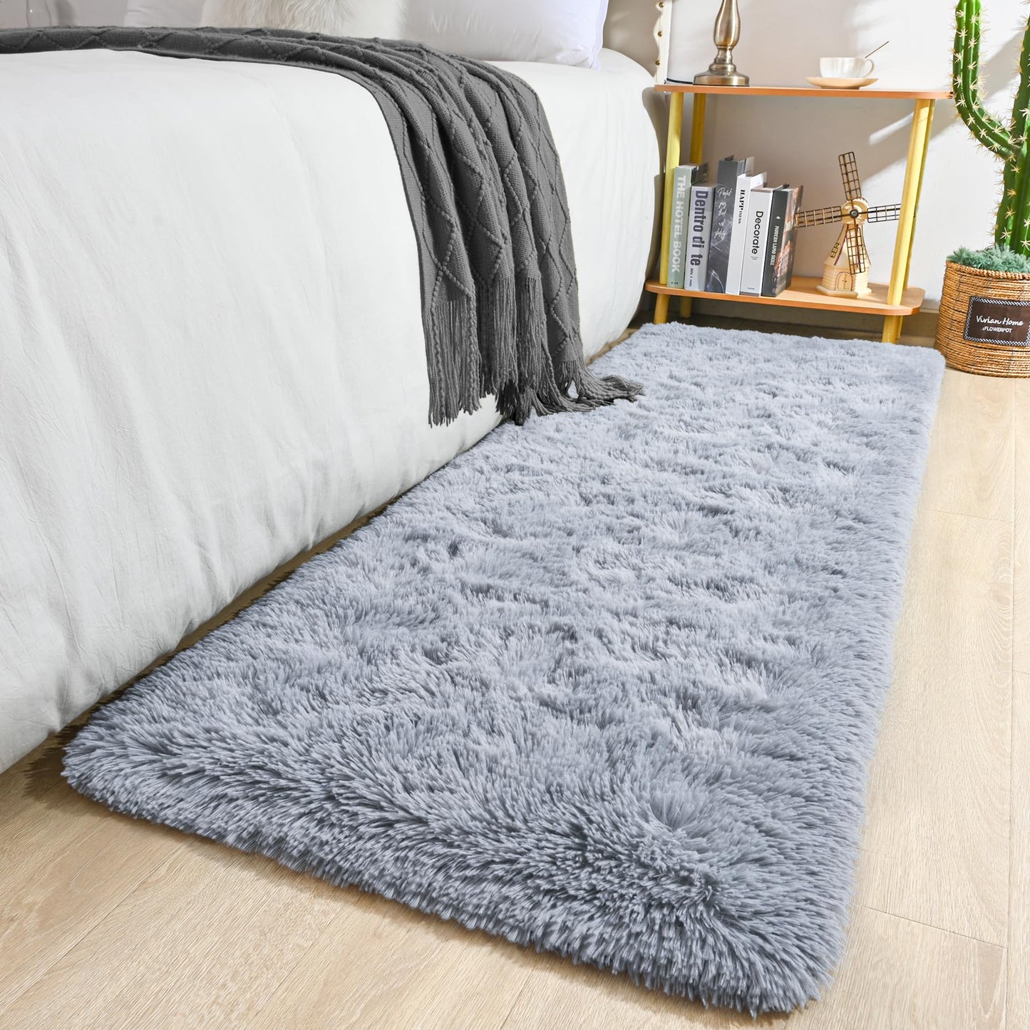 Keeko 4x5.3 Black Fluffy Shag Rug
