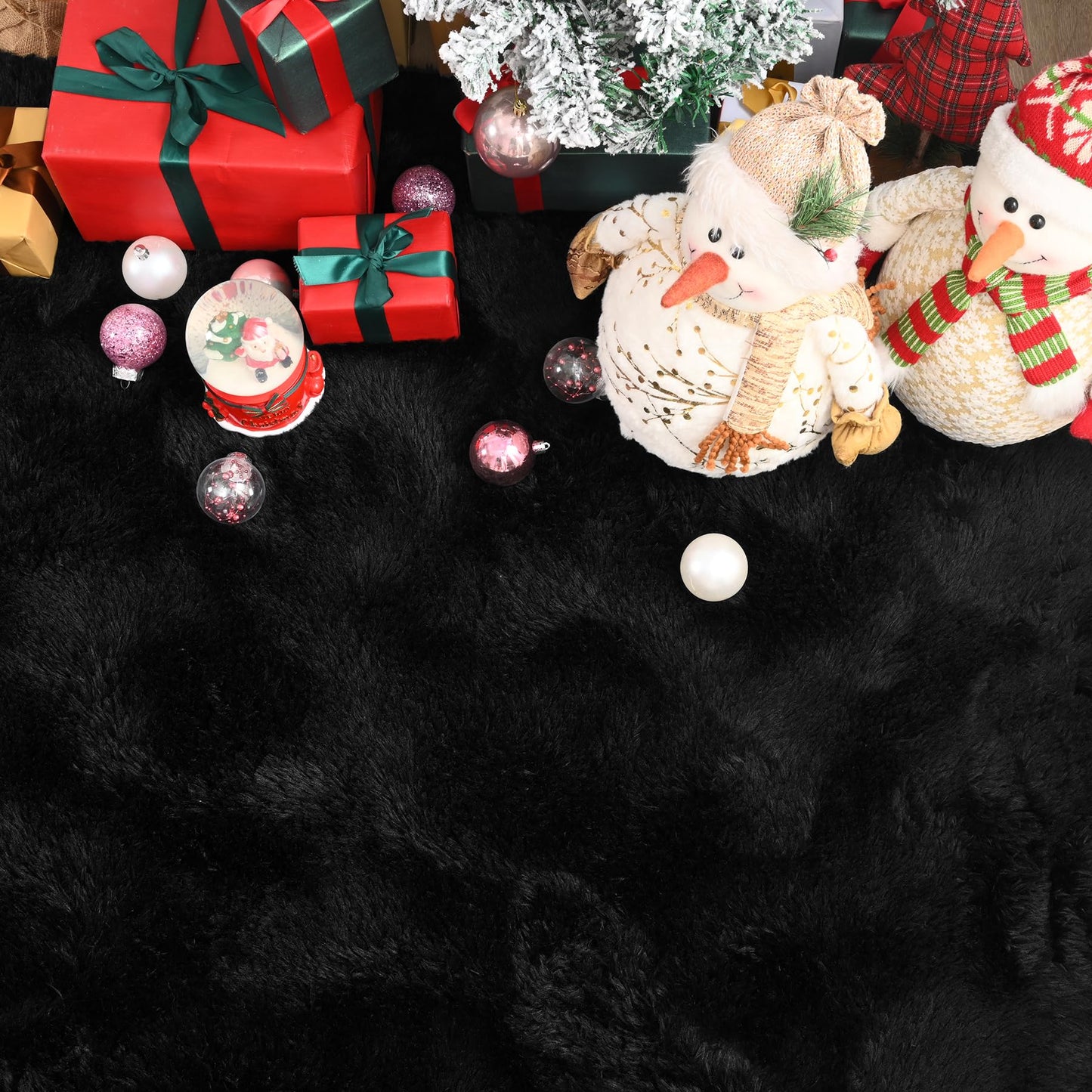 Keeko 4x5.3 Black Fluffy Shag Rug