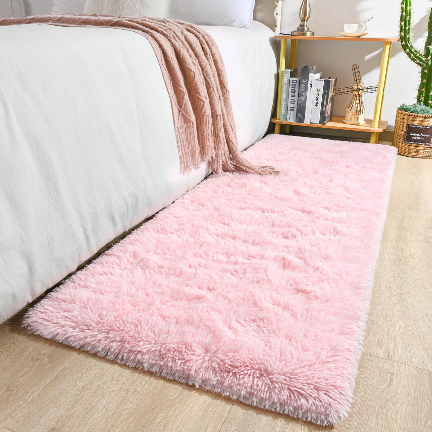 Keeko 4x5.3 Black Fluffy Shag Rug