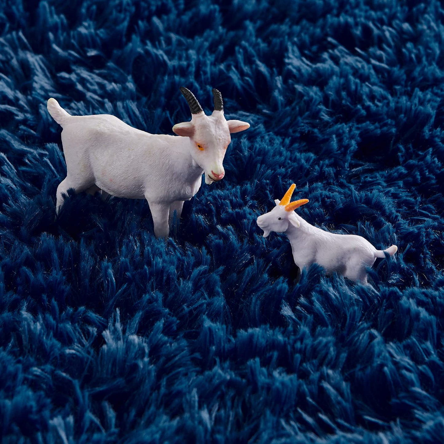 FJZFING 4x4 Light Grey Round Shag Rug