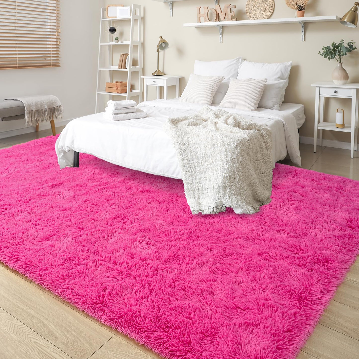 Keeko 4x5.3 Black Fluffy Shag Rug