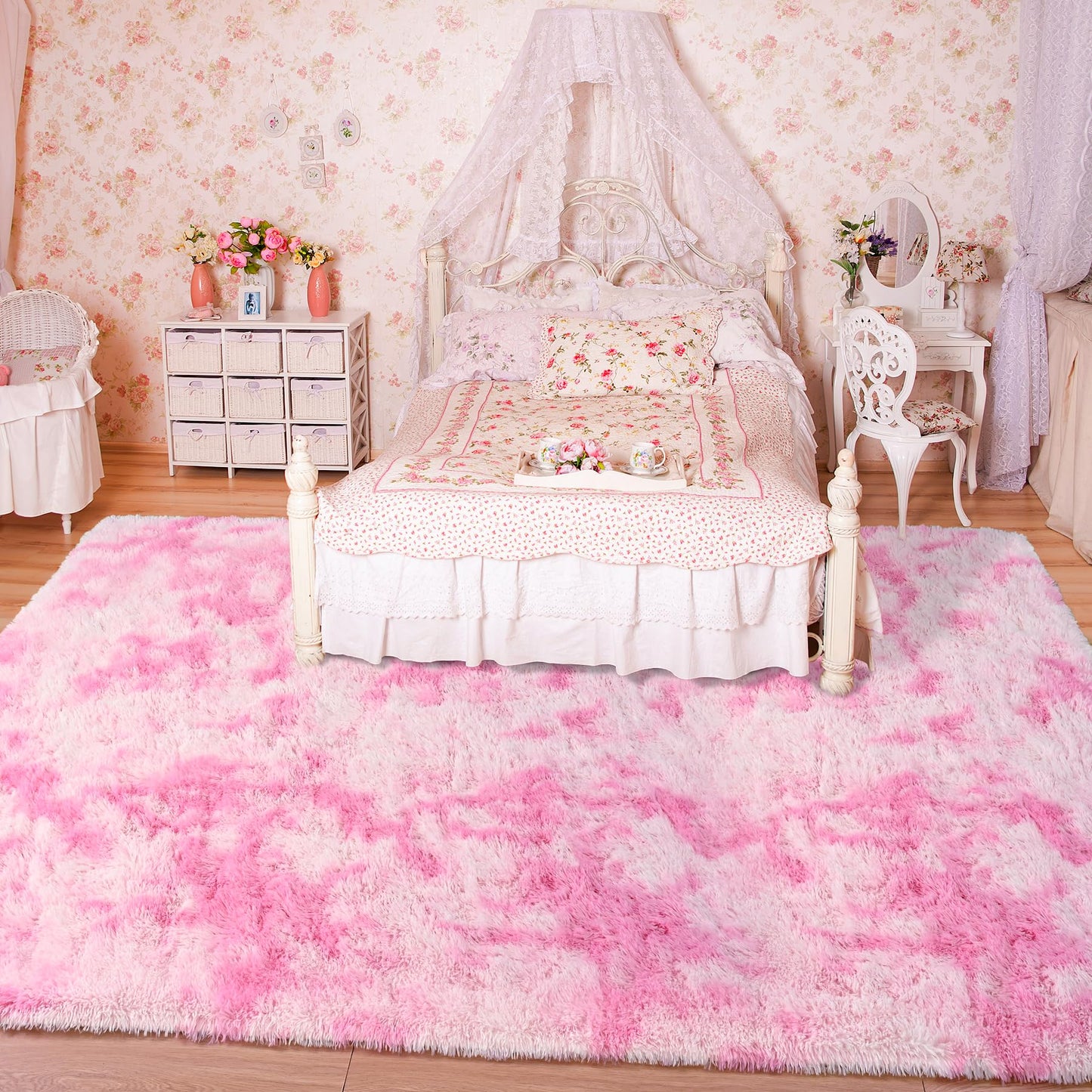 Keeko 4x5.3 Black Fluffy Shag Rug